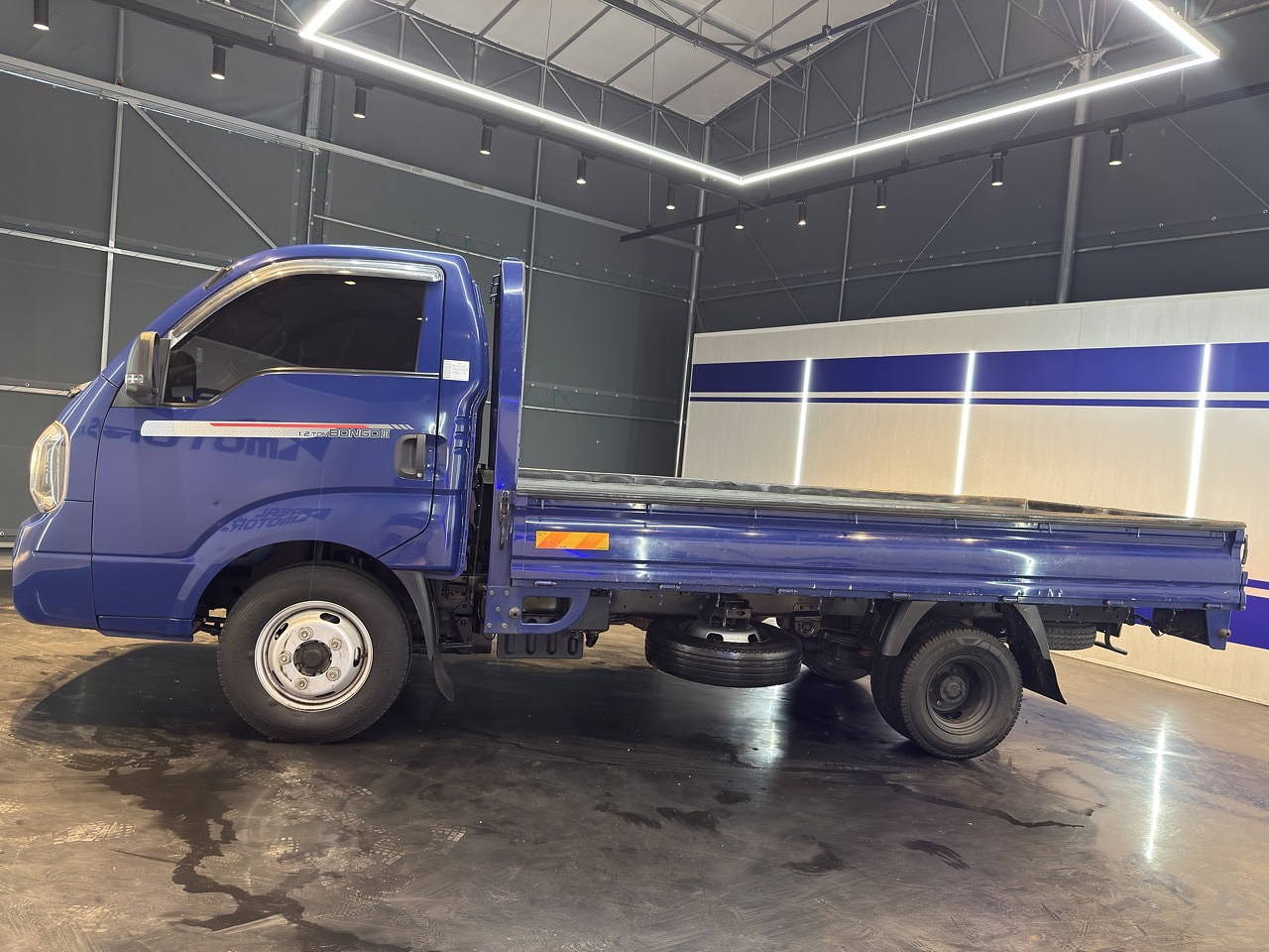 KIA BONGO 2022 / 1.2TON / MECANICA CAJA 6TA /CABINA SIMPLE/  DIESEL 3