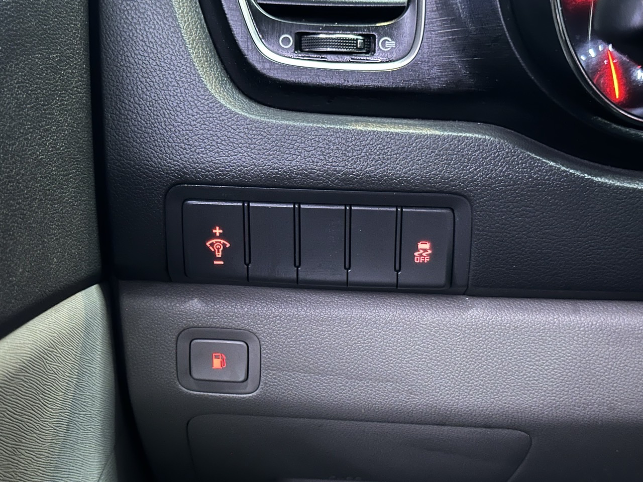 KIA ALL NEW CARNIVAL 2018 / 9PASAJEROS / DIESEL / R CAMARA / SMART KEY 12