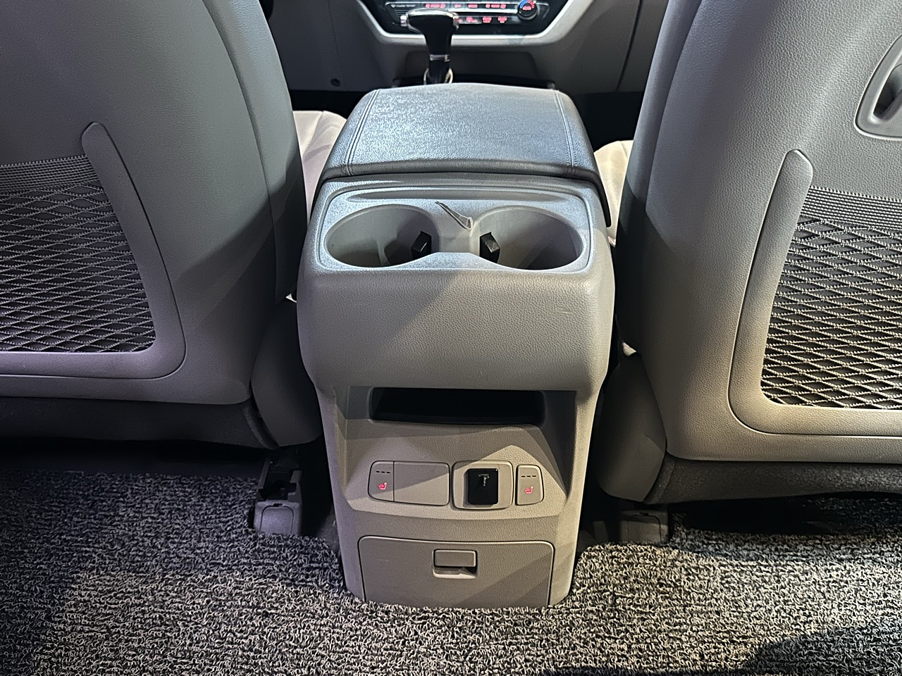 KIA ALL NEW CARNIVAL 2018 / 9PASAJEROS / DIESEL / R CAMARA / SMART KEY 21