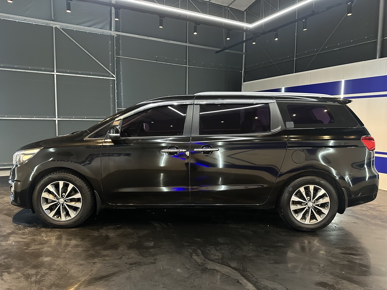 KIA ALL NEW CARNIVAL 2018 / 9PASAJEROS / DIESEL / R CAMARA / SMART KEY 4