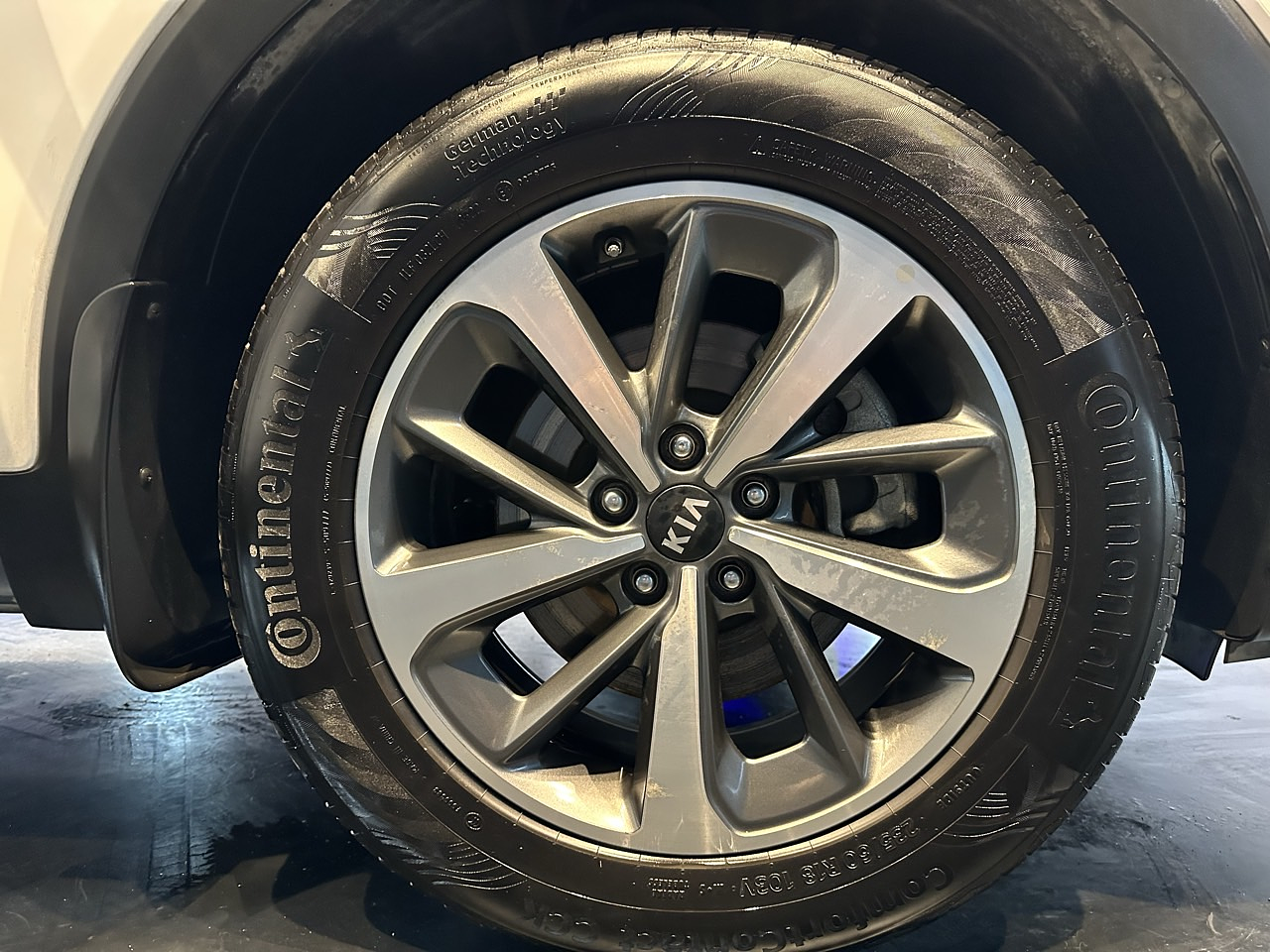 KIA SORENTO 2019 / 4WD / PANTALLA /7PASAJEROS / DIESEL 27