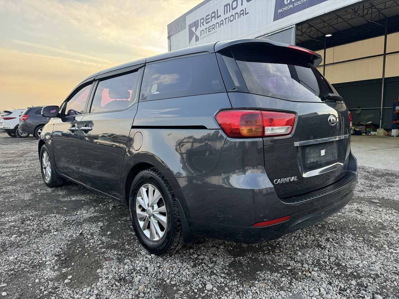 KIA ALL NEW CARNIVAL 2016 / 11PASAJEROS / DIESEL  3