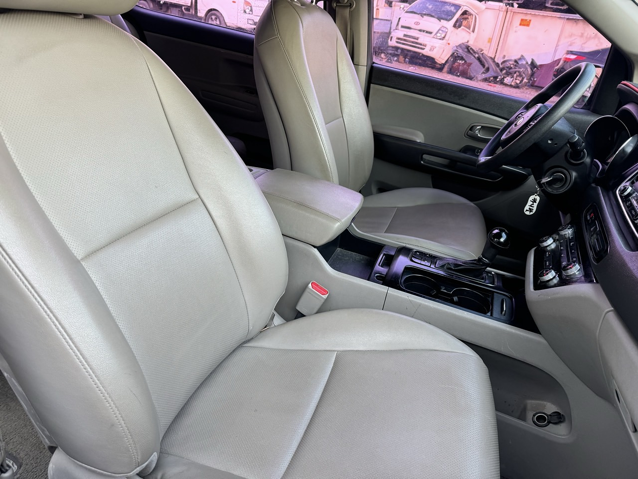 KIA ALL NEW CARNIVAL 2016 / 11PASAJEROS / DIESEL  19