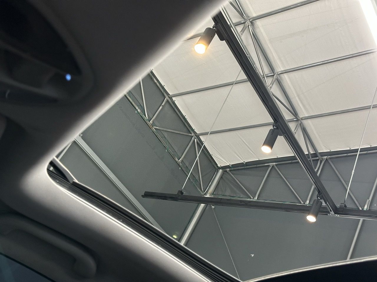 SANTAFE DM 2013 / 7PASAJEROS / 2WD / PANTALLA / DIESEL / DIESEL 23