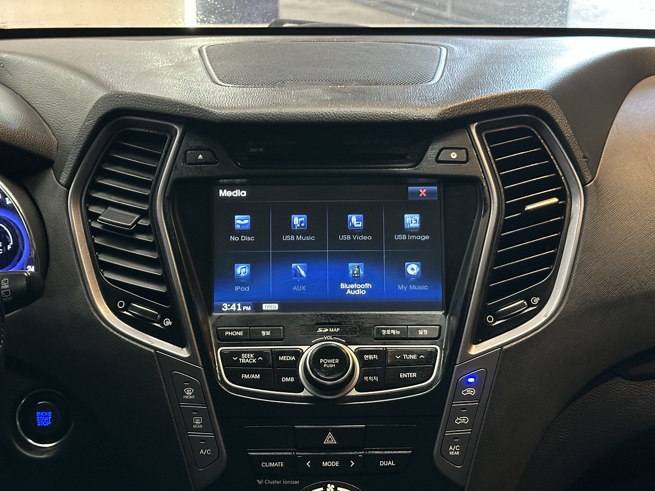 SANTAFE DM 2013 / 7PASAJEROS / 2WD / PANTALLA / DIESEL / DIESEL 12