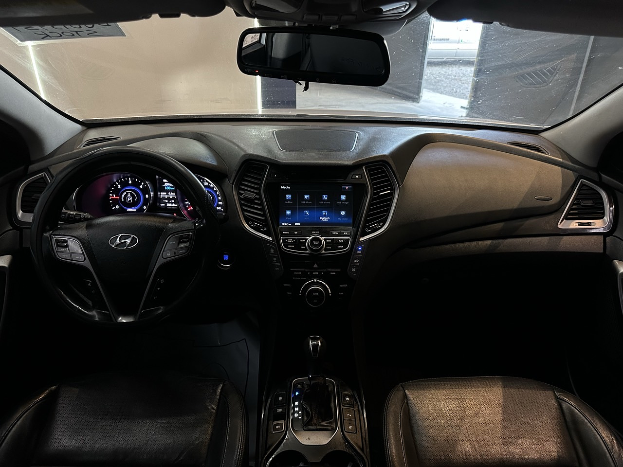 SANTAFE DM 2013 / 7PASAJEROS / 2WD / PANTALLA / DIESEL / DIESEL 9