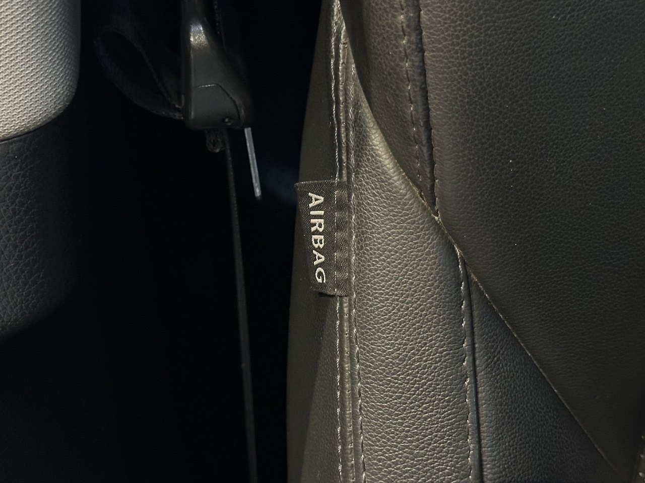 SANTAFE DM 2013 / 7PASAJEROS / 2WD / PANTALLA / DIESEL / DIESEL 19