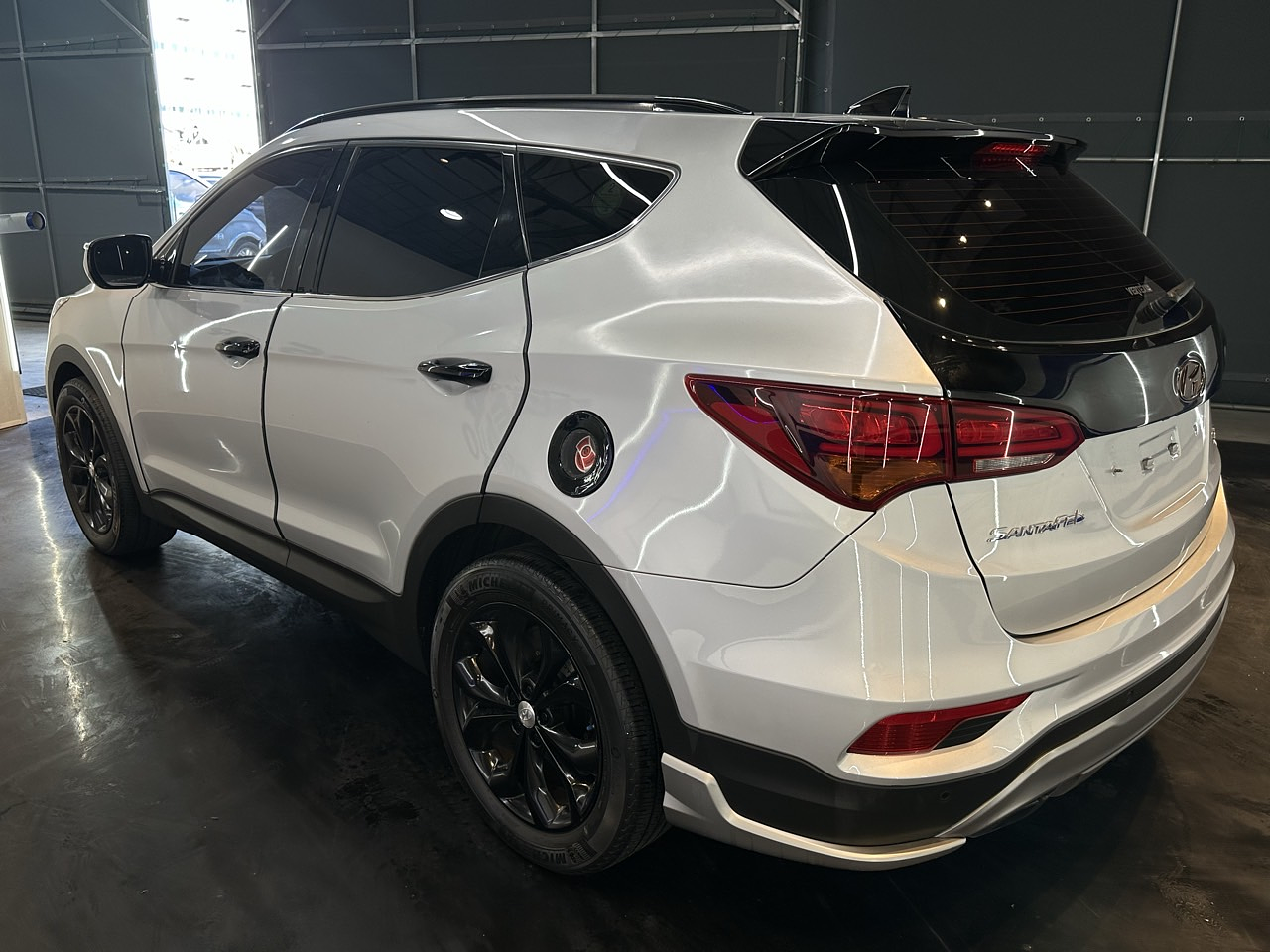 SANTAFE DM 2013 / 7PASAJEROS / 2WD / PANTALLA / DIESEL / DIESEL 7