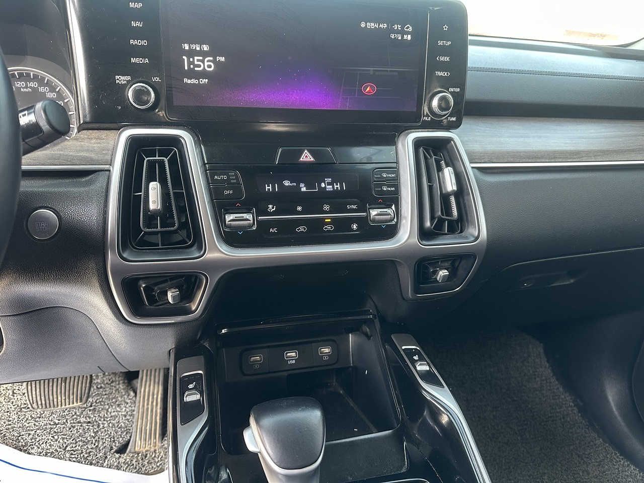 KIA SORENTO 2022 / 7PASAJEROS / CAMARA R /  DIESEL 2.2 / 2WD  18