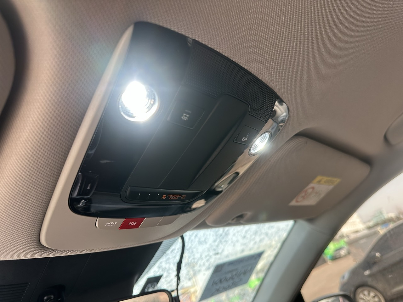 KIA SORENTO 2022 / 7PASAJEROS / CAMARA R /  DIESEL 2.2 / 2WD  23