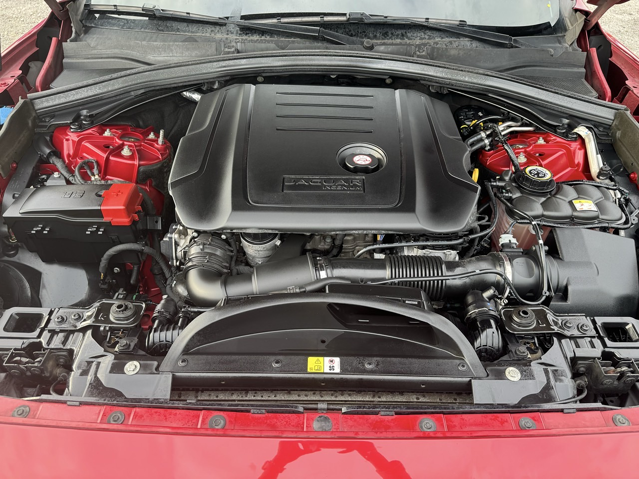 JAGUAR F-PACE 2018 / SUNROOF / 4WD / SMART KEY / FULL EQUIPO / DIESEL 28