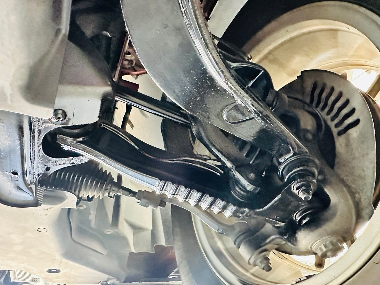 JAGUAR F-PACE 2018 / SUNROOF / 4WD / SMART KEY / FULL EQUIPO / DIESEL 32