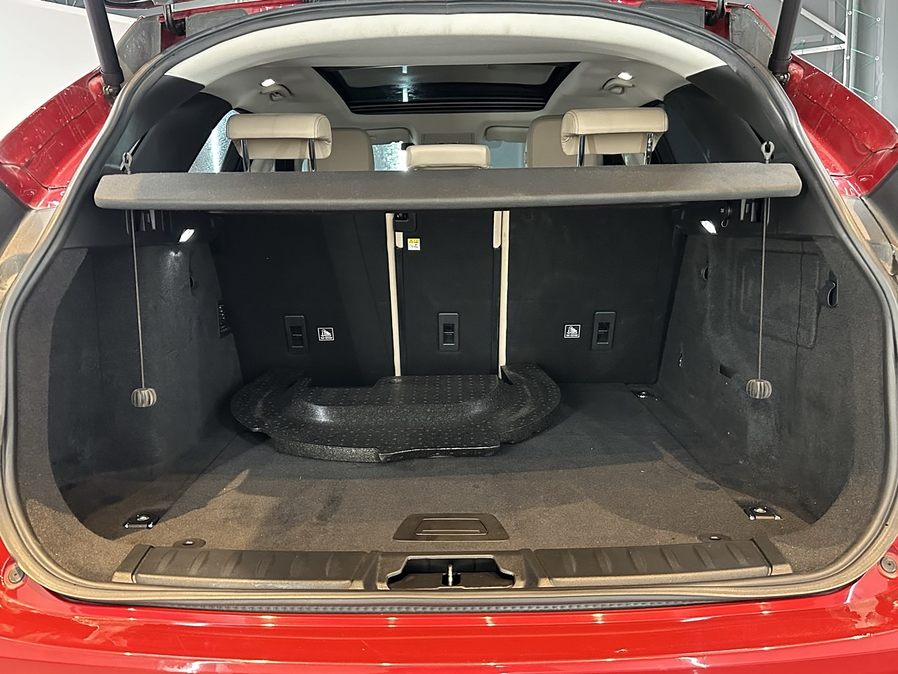 JAGUAR F-PACE 2018 / SUNROOF / 4WD / SMART KEY / FULL EQUIPO / DIESEL 24