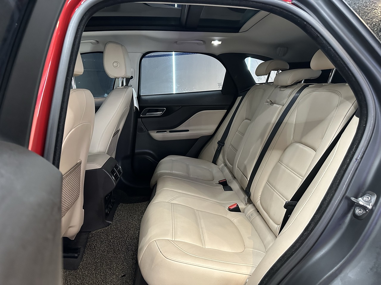 JAGUAR F-PACE 2018 / SUNROOF / 4WD / SMART KEY / FULL EQUIPO / DIESEL 23