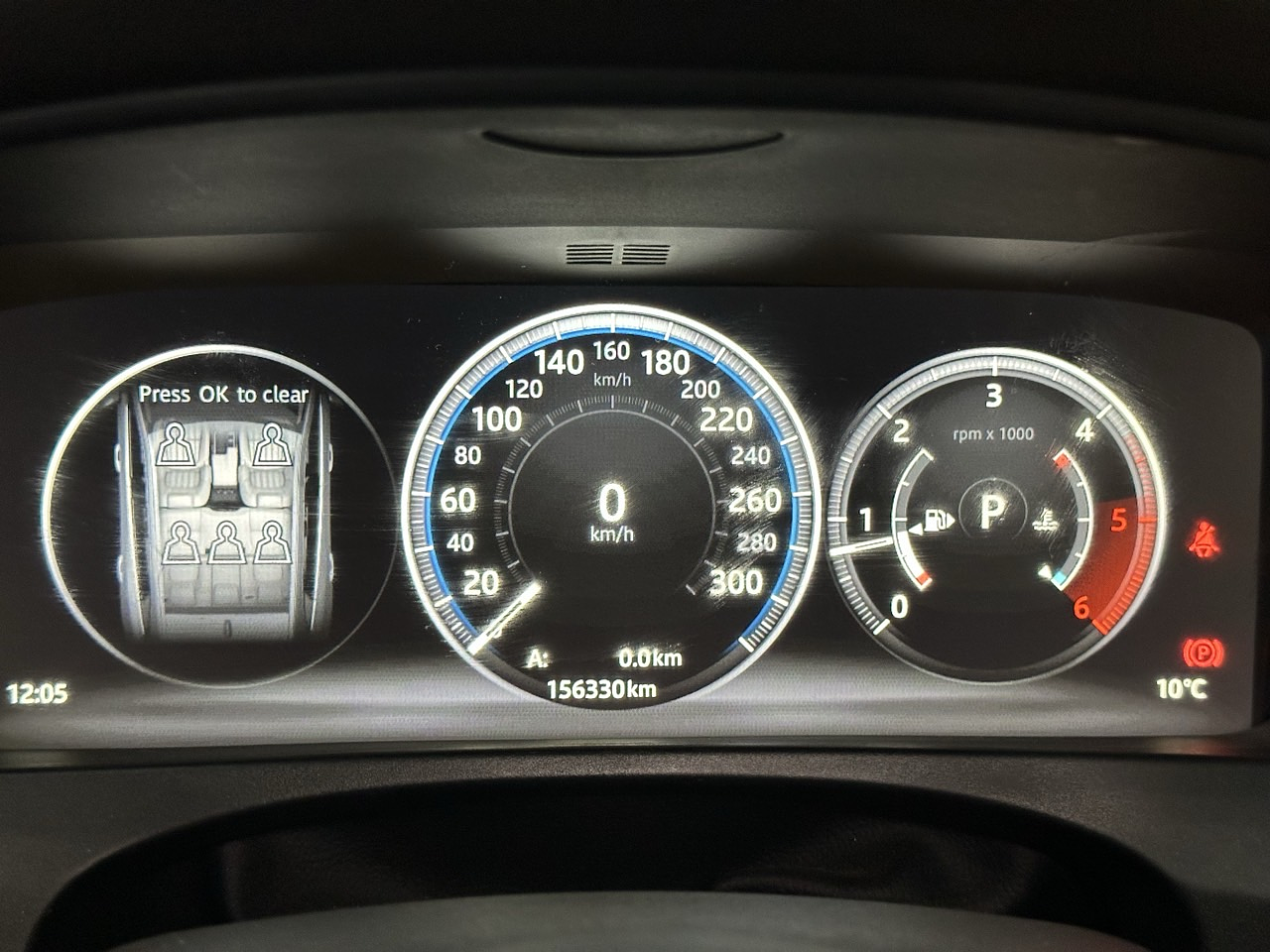 JAGUAR F-PACE 2018 / SUNROOF / 4WD / SMART KEY / FULL EQUIPO / DIESEL 14