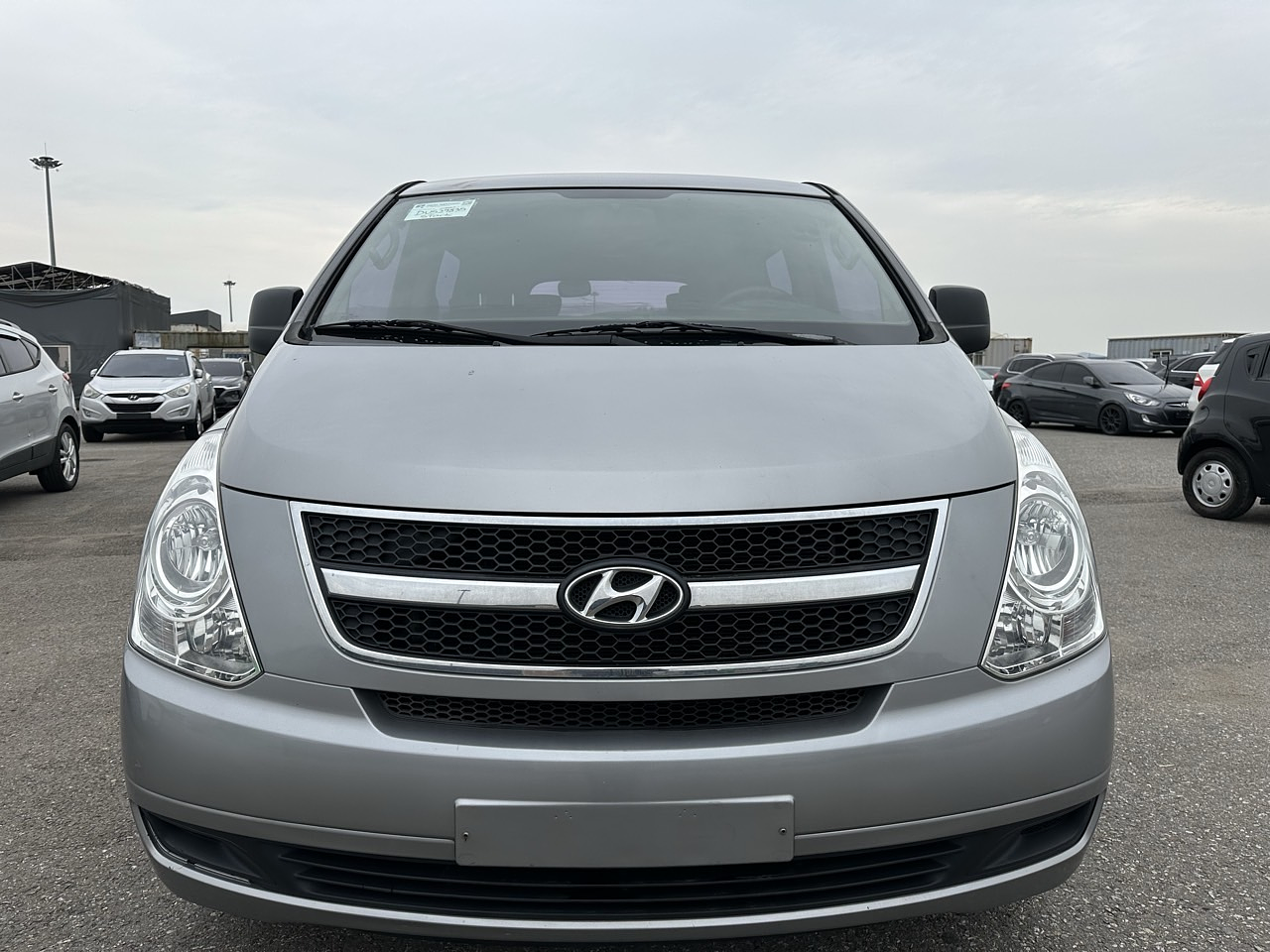 HYUNDAI STAREX 2013 / DIESEL 2.5 / 2WD / 12PASAJEROS 4