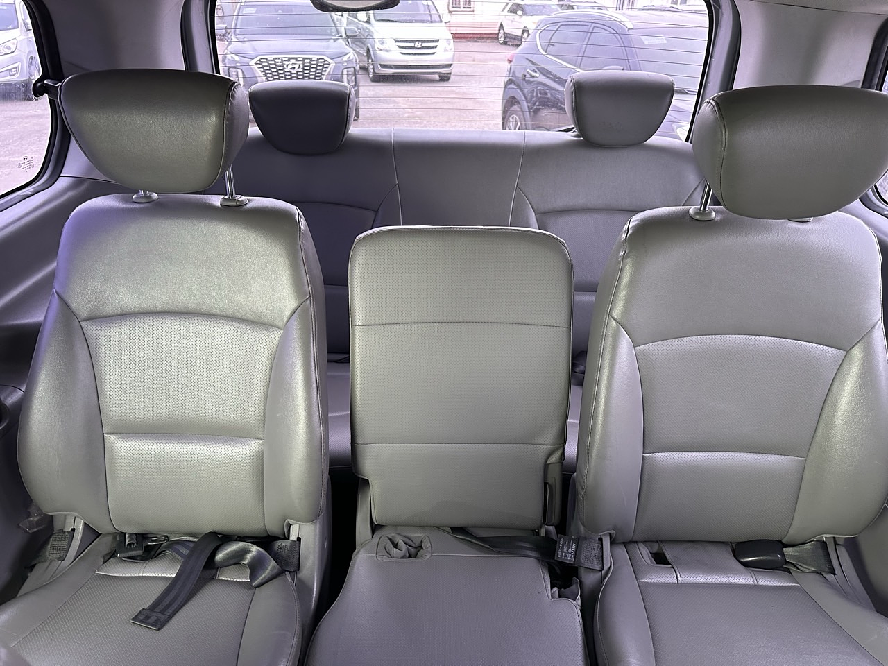 HYUNDAI STAREX 2013 / DIESEL 2.5 / 2WD / 12PASAJEROS 27