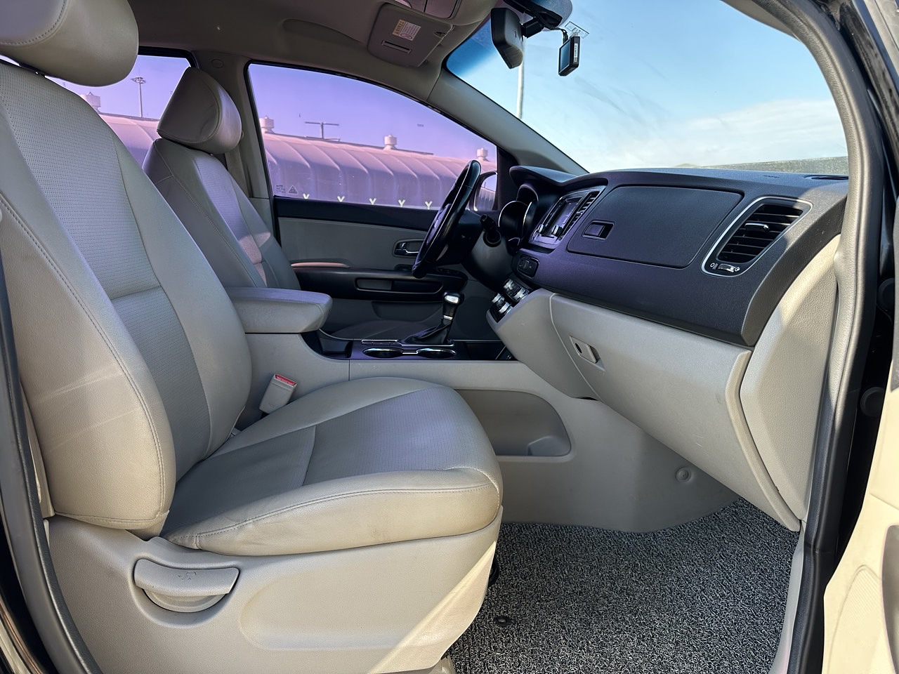 KIA ALL NEW CARNIVAL 2019 / 9PASAJEROS / DIESEL / CAMARA 19