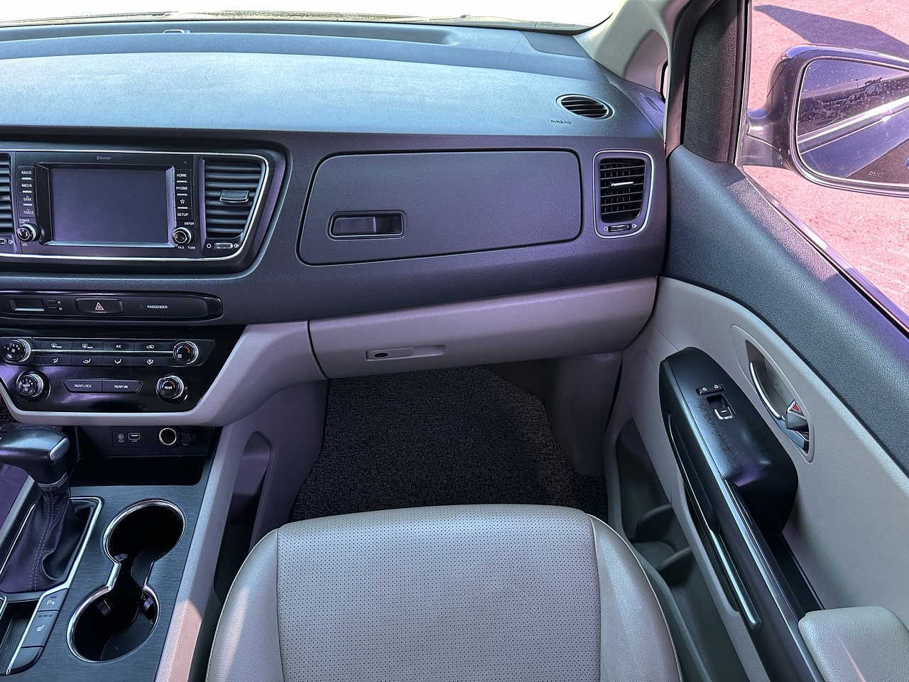 KIA ALL NEW CARNIVAL 2019 / 9PASAJEROS / DIESEL / CAMARA 29