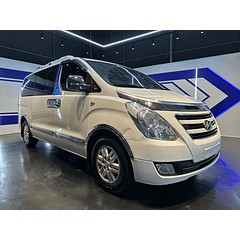 HYUNDAI STAREX 2017 / DIESEL / 2.5 CC / 12PASAJEROS