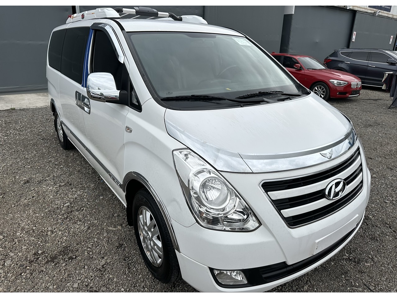 HYUNDAI STAREX 2017 / DIESEL / 2.5 CC / 12PASAJEROS 14