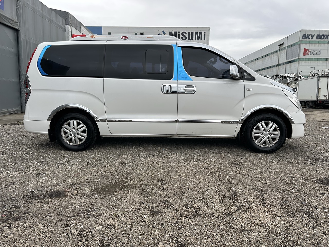 HYUNDAI STAREX 2017 / DIESEL / 2.5 CC / 12PASAJEROS 17