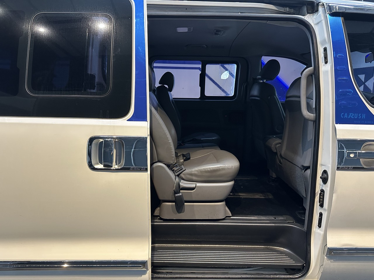 HYUNDAI STAREX 2017 / DIESEL / 2.5 CC / 12PASAJEROS 30