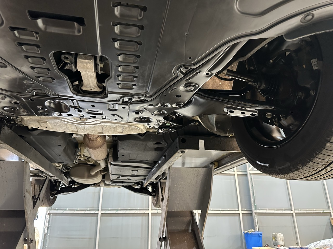 KIA CARNIVAL 2023 / 9PASAJEROS / CÁMARA R / DIESEL 2.2 / 2WD 33