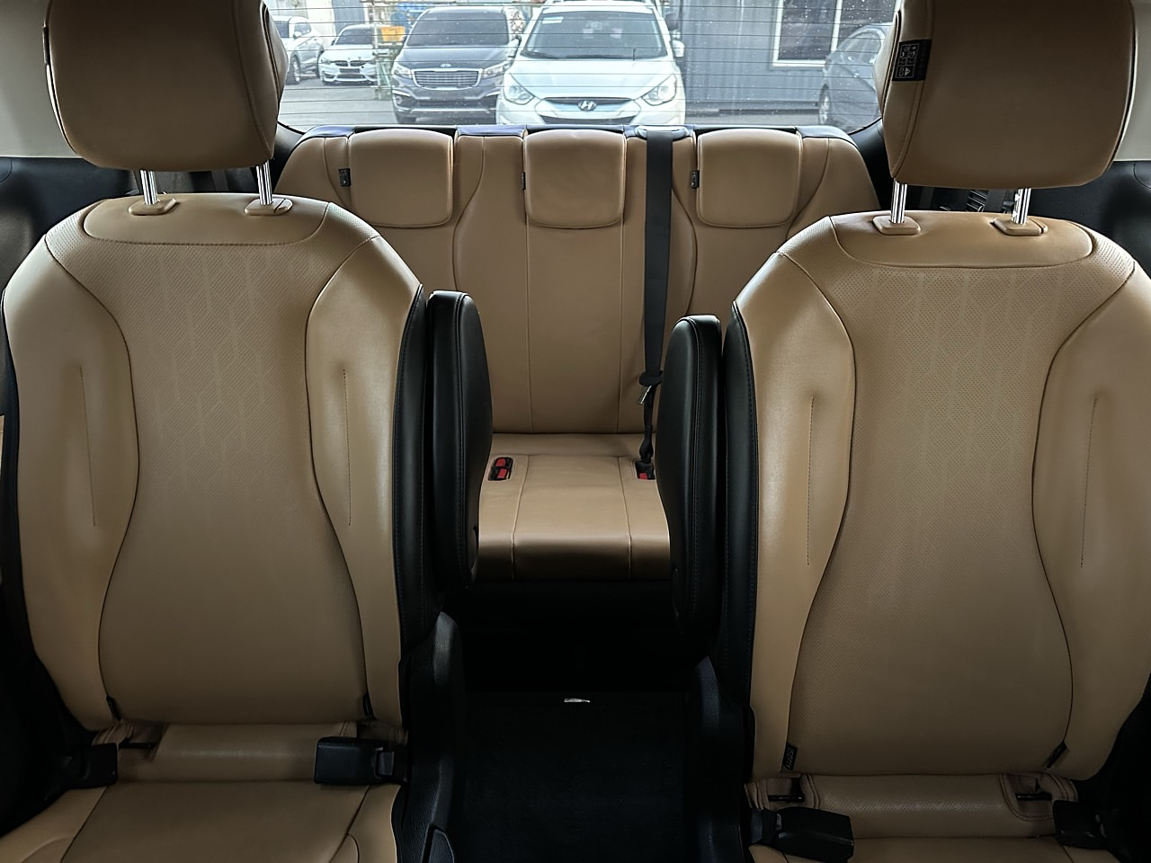 KIA CARNIVAL 2023 / 9PASAJEROS / CÁMARA R / DIESEL 2.2 / 2WD 25