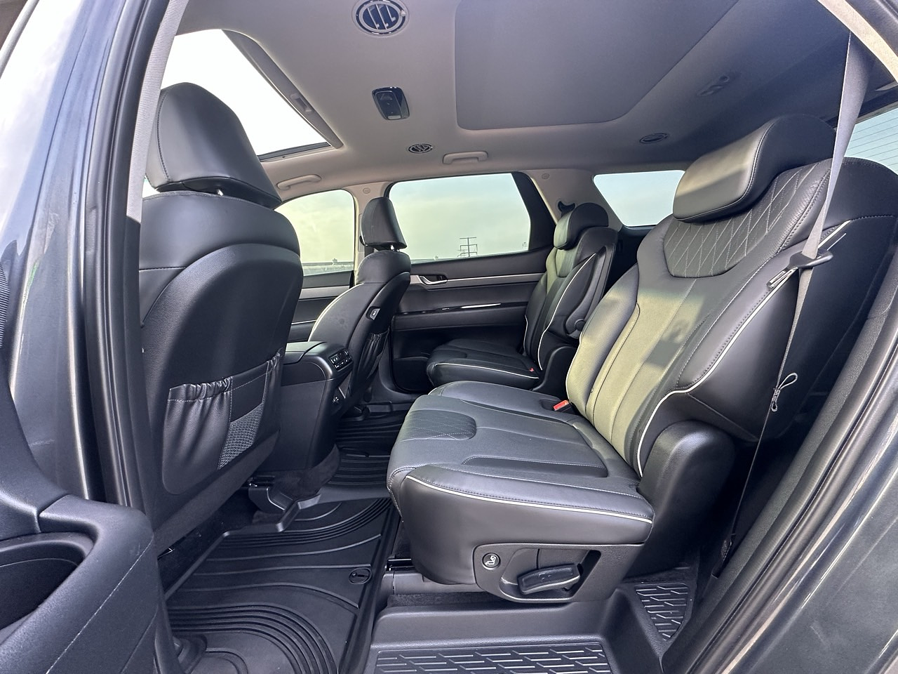 HYUNDAI PALISADE 2022 / 7PASAJEROS / SUNROOF / SMART KEY / CAMARA R / 2WD 27