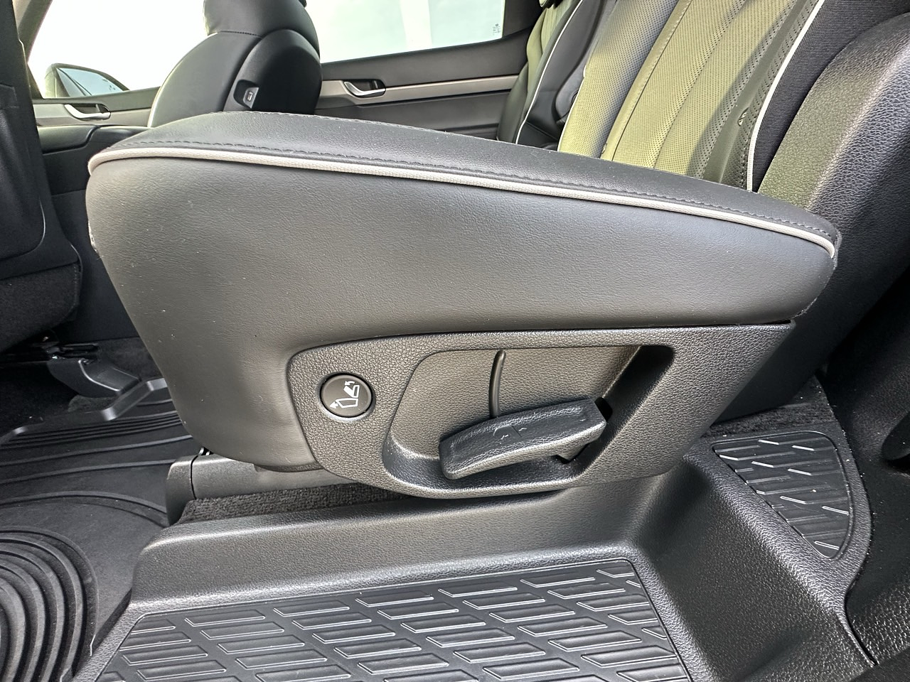 HYUNDAI PALISADE 2022 / 7PASAJEROS / SUNROOF / SMART KEY / CAMARA R / 2WD 29