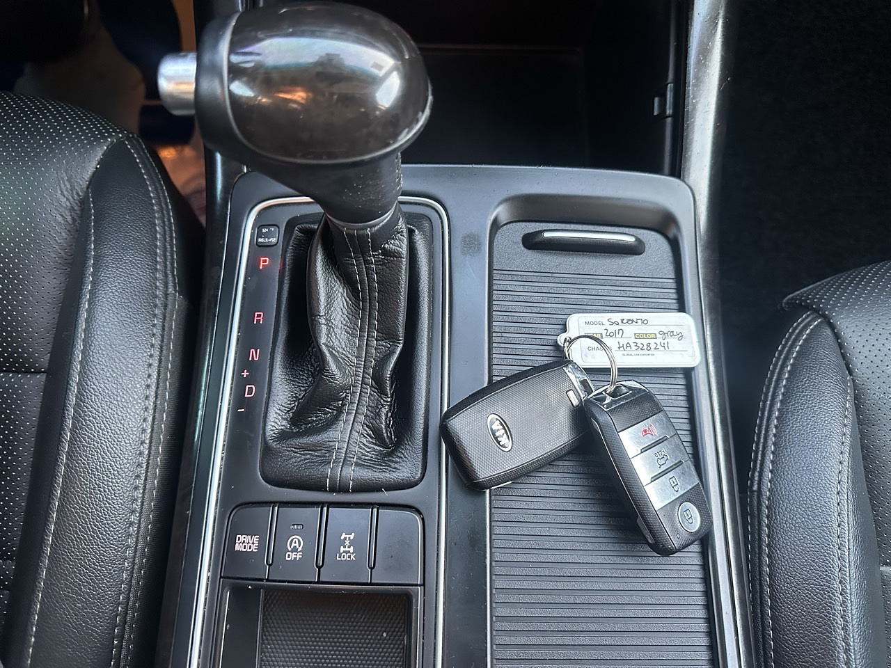  KIA SORENTO 2017 / CAMARA R / 7 PASAJEROS  / DIESEL 2.0 CC / 4WD  17