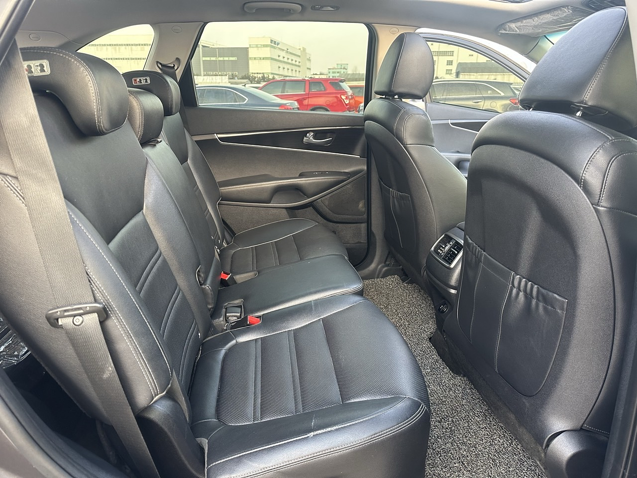  KIA SORENTO 2018 / SUNROOF / CAMARA R / 7 PASAJEROS  / DIESEL 2.0 CC / 2WD  24