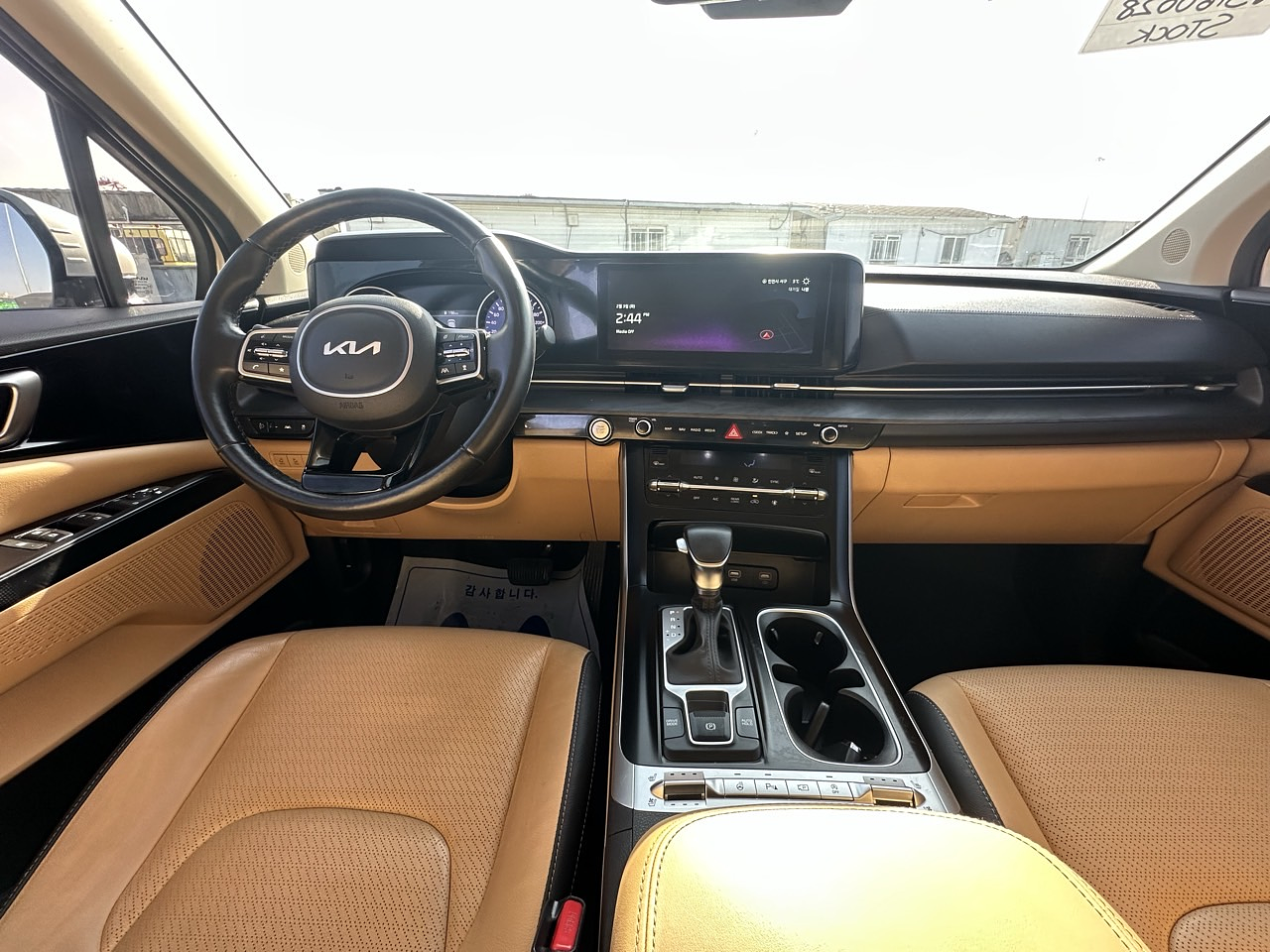 KIA CARNIVAL 2022 / 9PASAJEROS / CÁMARA R / DIESEL / SMART KEY  12