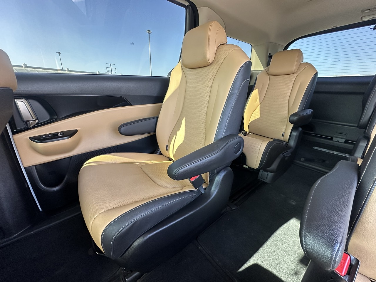 KIA CARNIVAL 2022 / 9PASAJEROS / CÁMARA R / DIESEL / SMART KEY  31