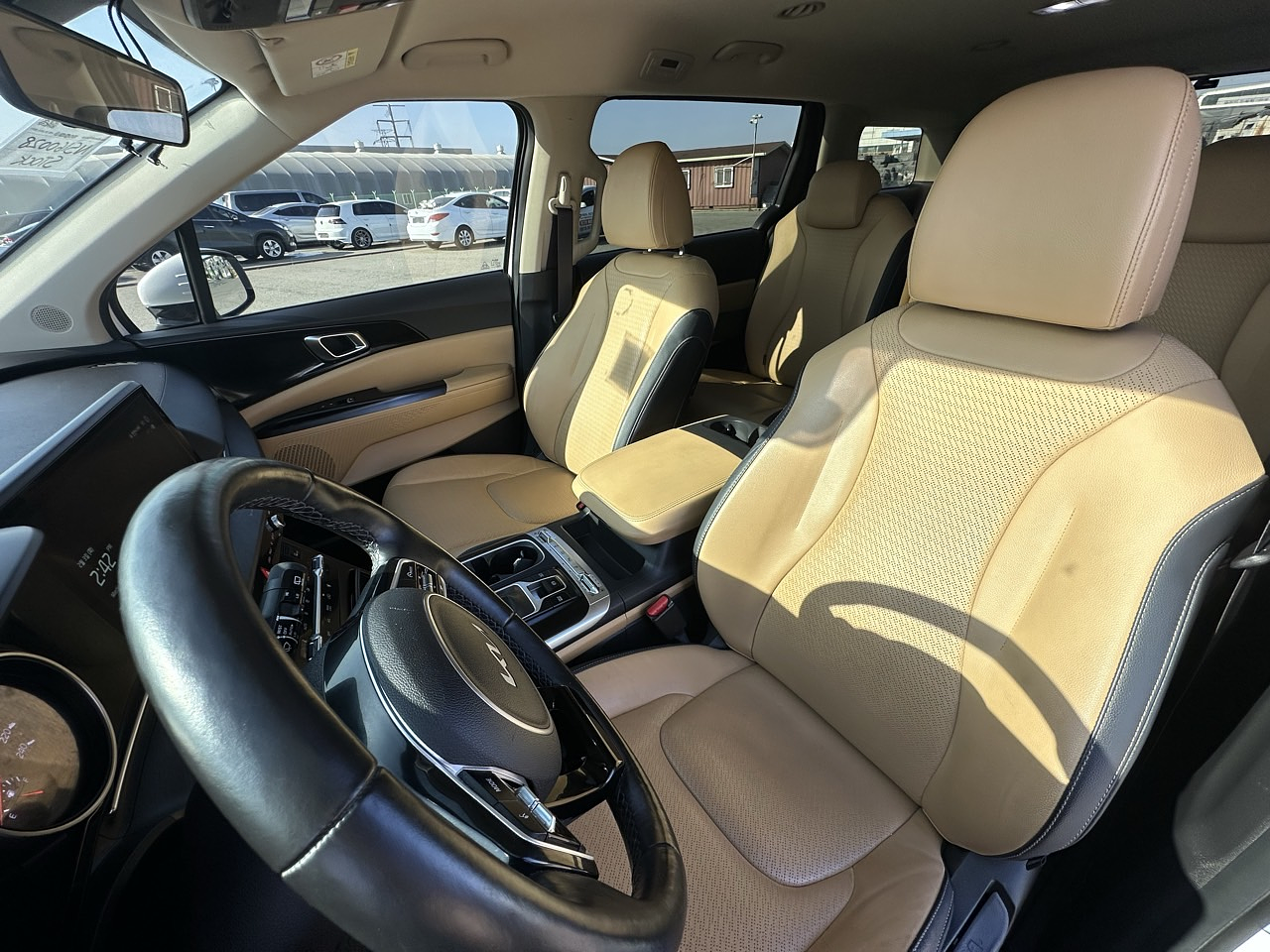 KIA CARNIVAL 2022 / 9PASAJEROS / CÁMARA R / DIESEL / SMART KEY  18