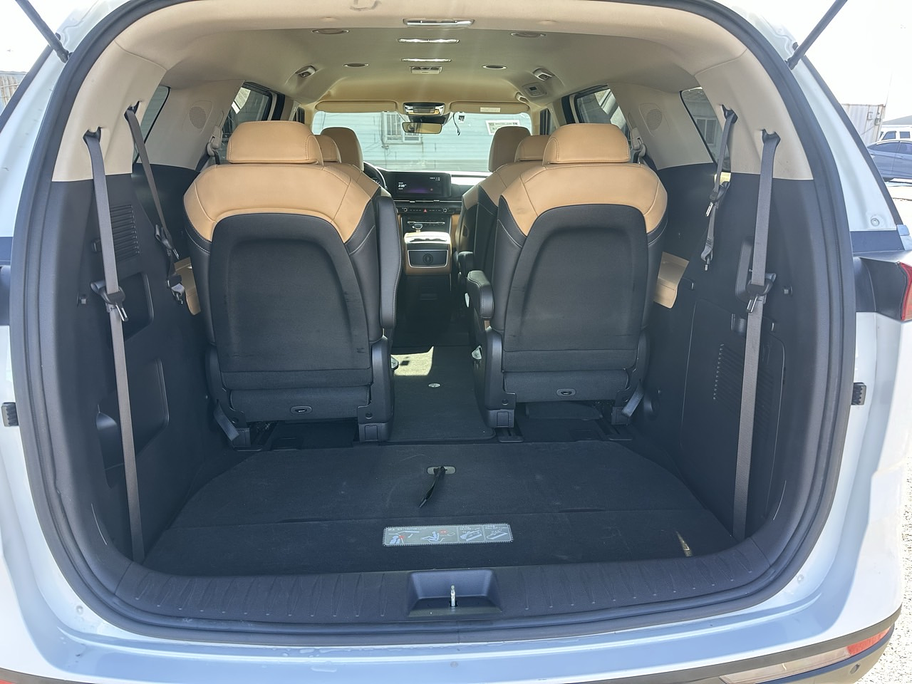 KIA CARNIVAL 2022 / 9PASAJEROS / CÁMARA R / DIESEL / SMART KEY  34