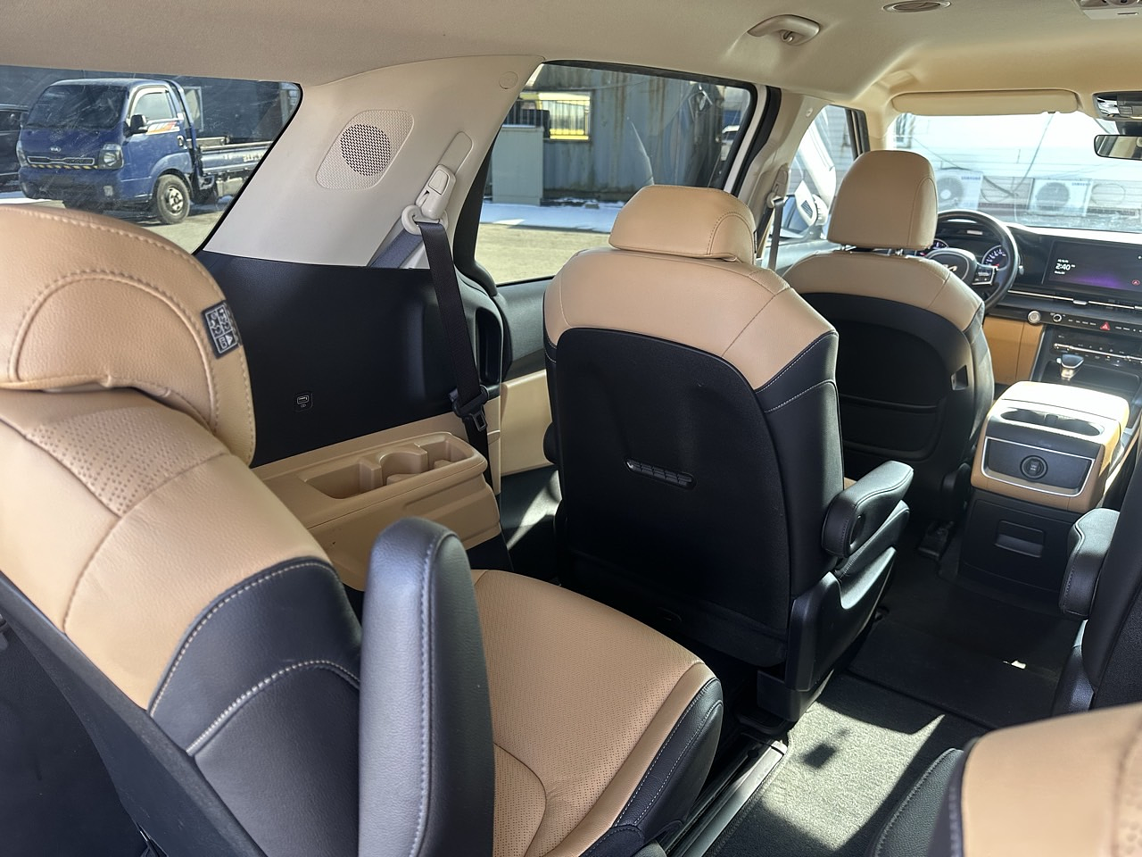 KIA CARNIVAL 2022 / 9PASAJEROS / CÁMARA R / DIESEL / SMART KEY  33