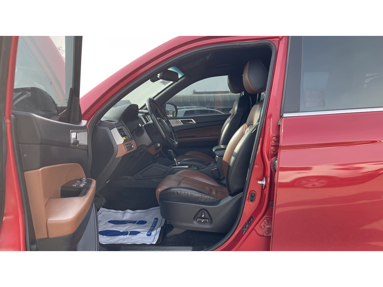 SSANG YONG REXTON SPORTS 2019 / 4WD / DIESEL / SMART KEY 11