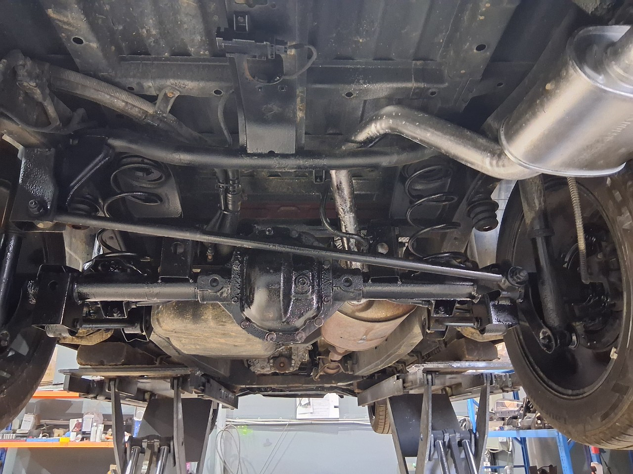 SSANG YONG REXTON SPORTS 2019 / 4WD / DIESEL / SMART KEY 36