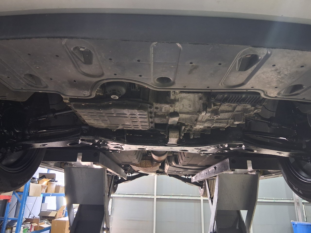 KIA CARNIVAL 2019 / 6PASAJEROS / DIESEL / CAMARA R 40