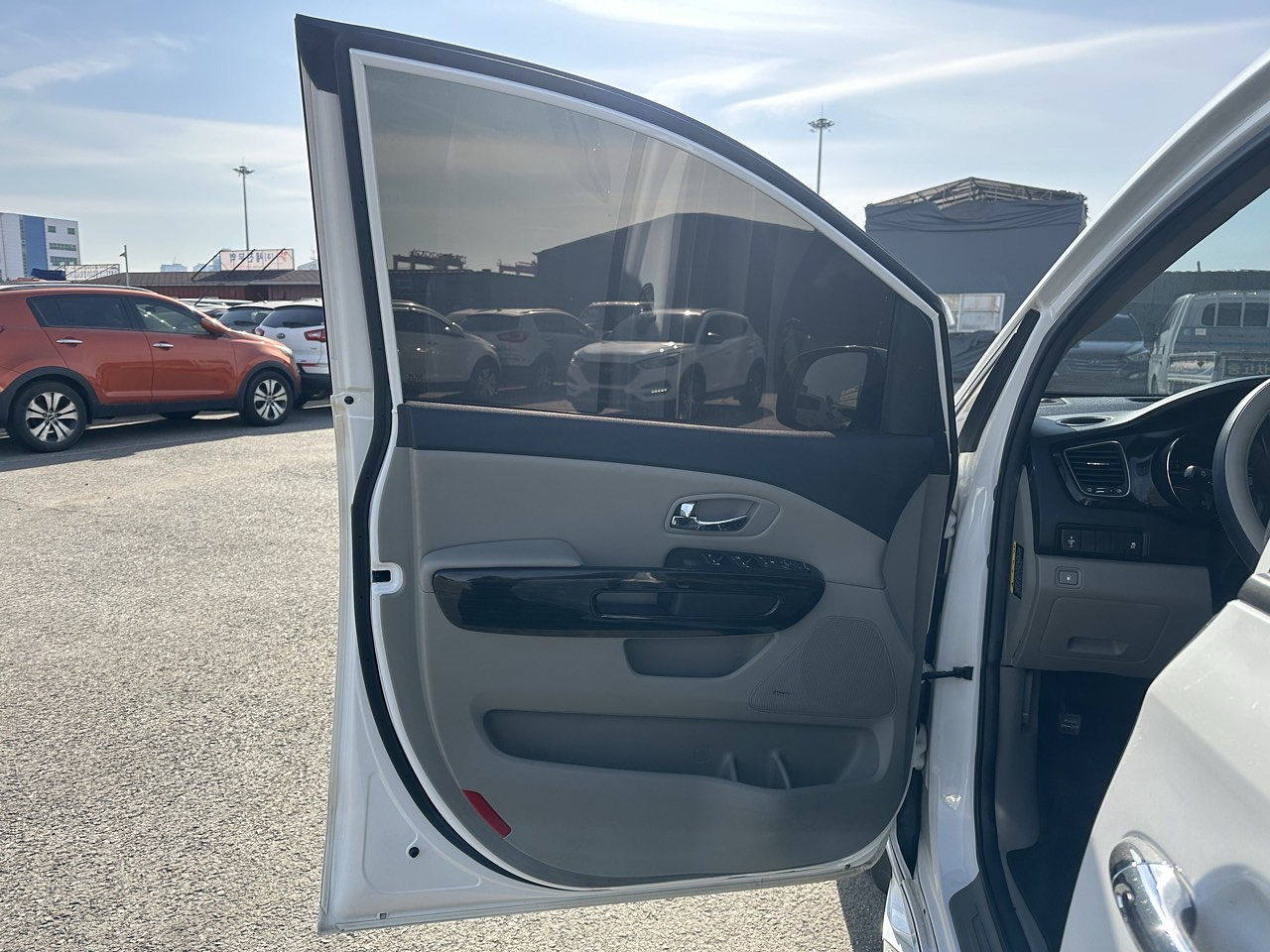 KIA CARNIVAL 2019 / 6PASAJEROS / DIESEL / CAMARA R 13