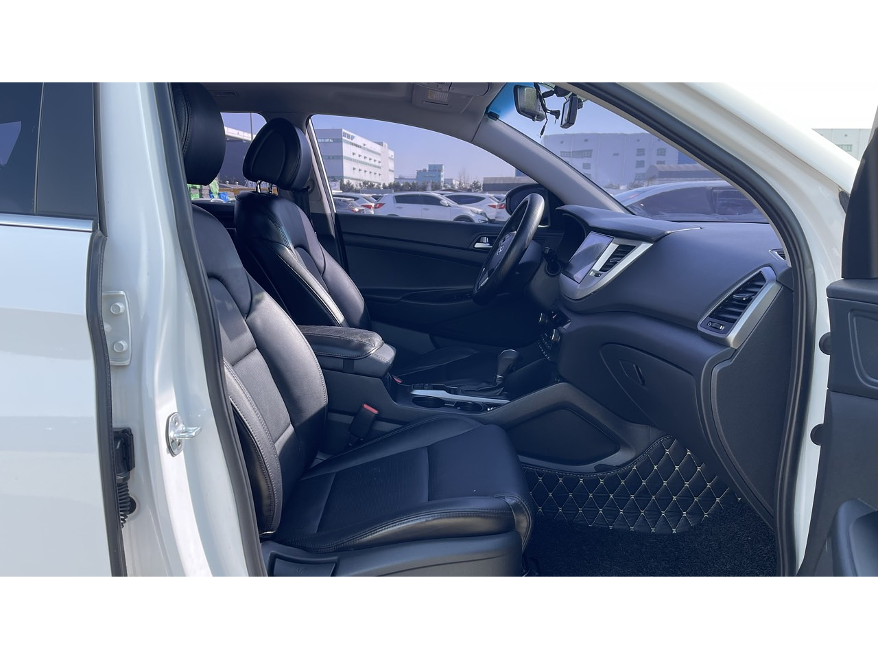 HYUNDAI TUCSON 2017 / PANTALLA / SUNROOF / DIESEL  19