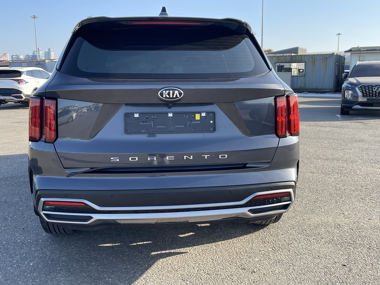 KIA SORENTO 2021 / 7 PASAJEROS / 2WD / DIESEL 2.2 / CAMARA R  3