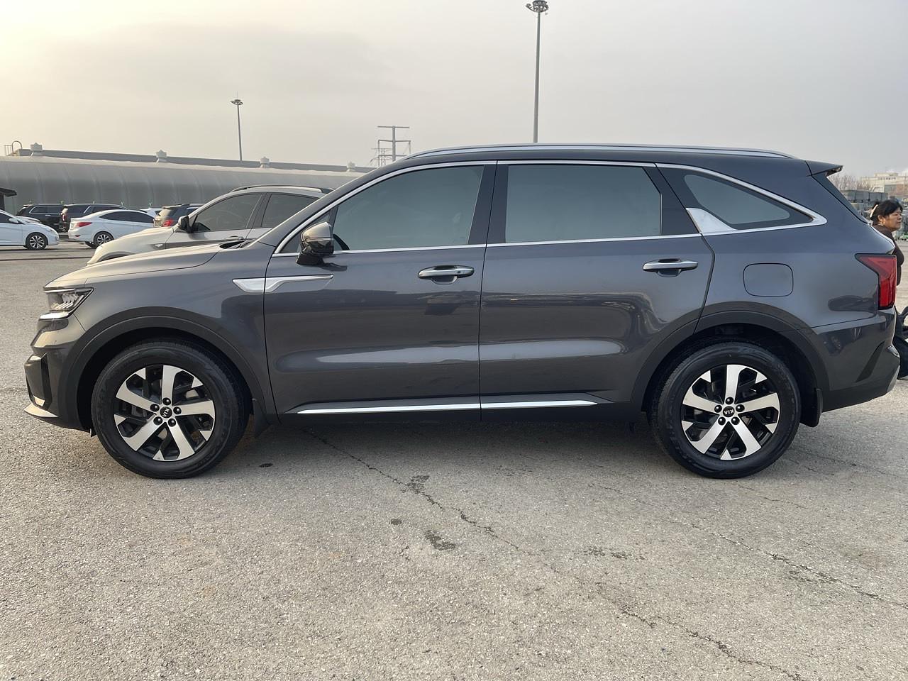 KIA SORENTO 2021 / 7 PASAJEROS / 2WD / DIESEL 2.2 / CAMARA R  9