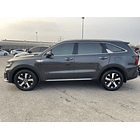 KIA SORENTO 2021 / 7 PASAJEROS / 2WD / DIESEL 2.2 / CAMARA R  9