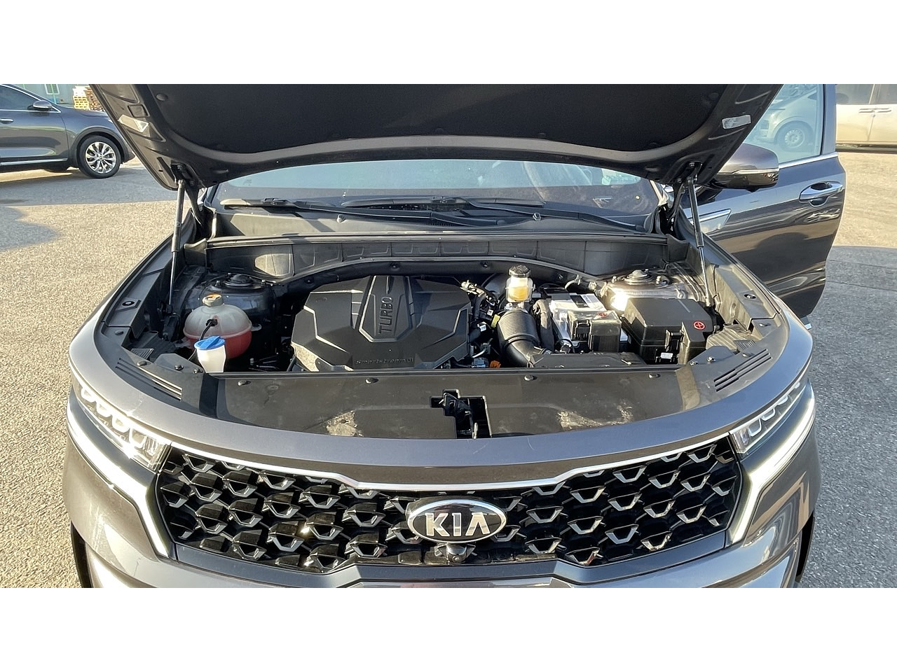 KIA SORENTO 2021 / 7 PASAJEROS / 2WD / DIESEL 2.2 / CAMARA R  37