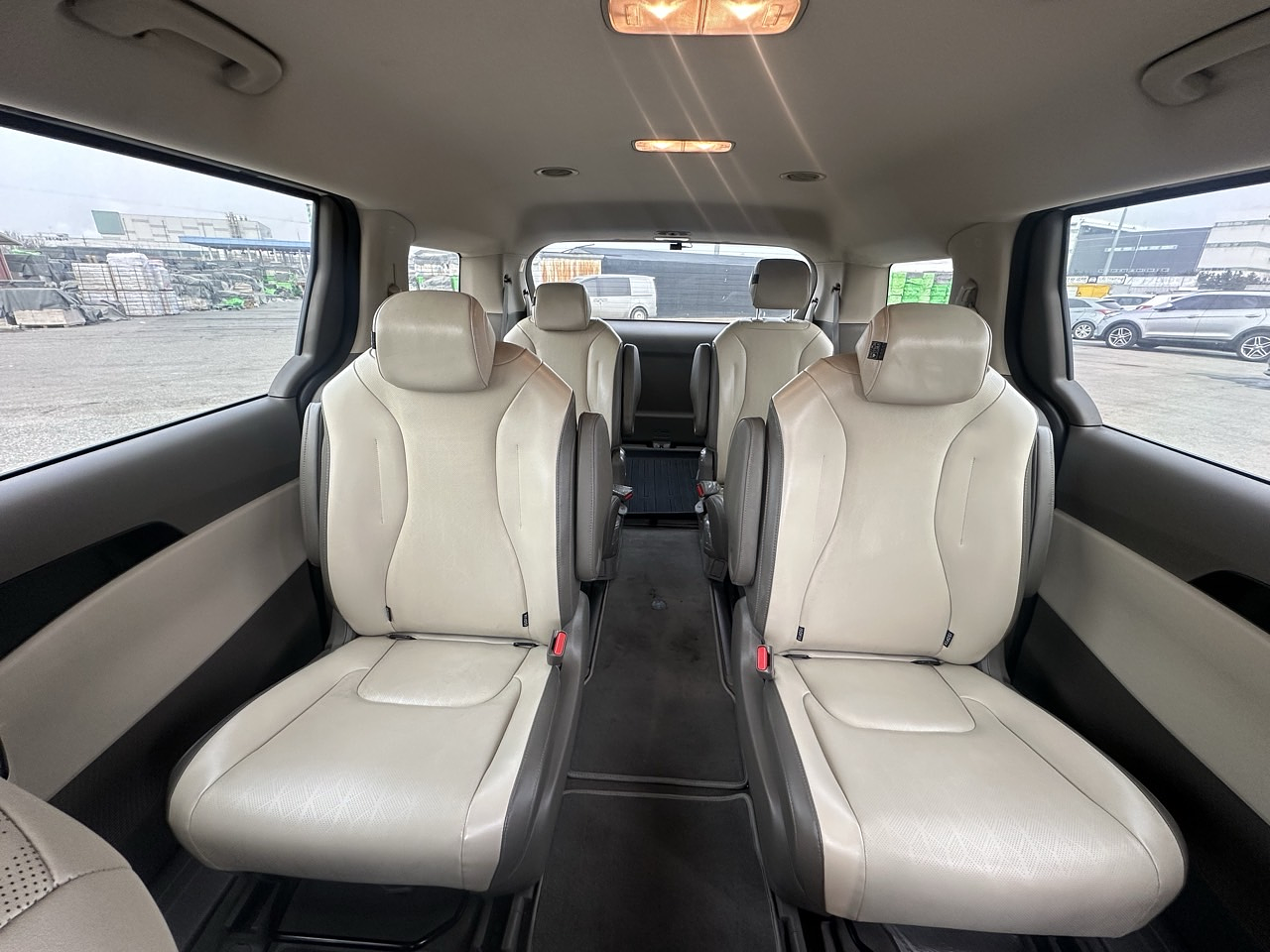 KIA CARNIVAL 2021 / 9PASAJEROS / CAMARA R / DIESEL 26