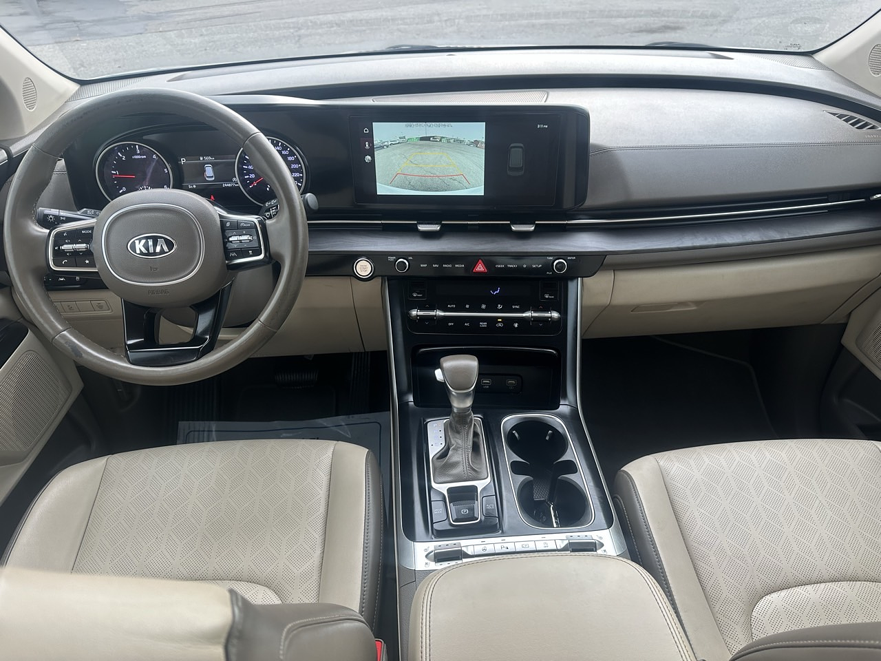 KIA CARNIVAL 2021 / 9PASAJEROS / CAMARA R / DIESEL 15