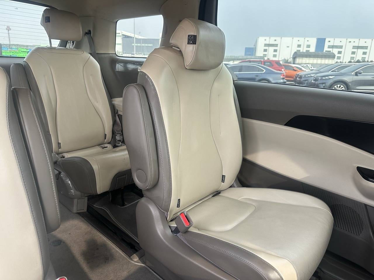 KIA CARNIVAL 2021 / 9PASAJEROS / CAMARA R / DIESEL 29